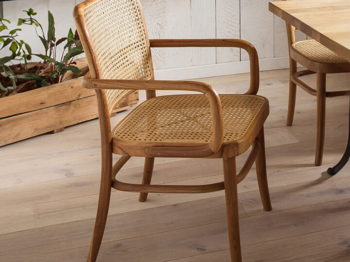 Artistiq Eetkamerstoel 'Takeshia' met armleuning, Teak en rotan van Sohome